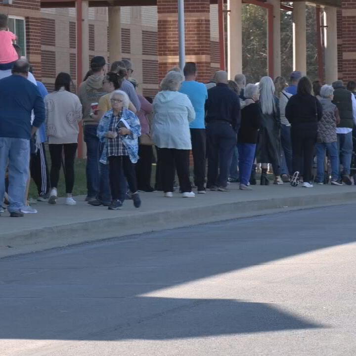 Voting lines in Bullitt County.jpeg